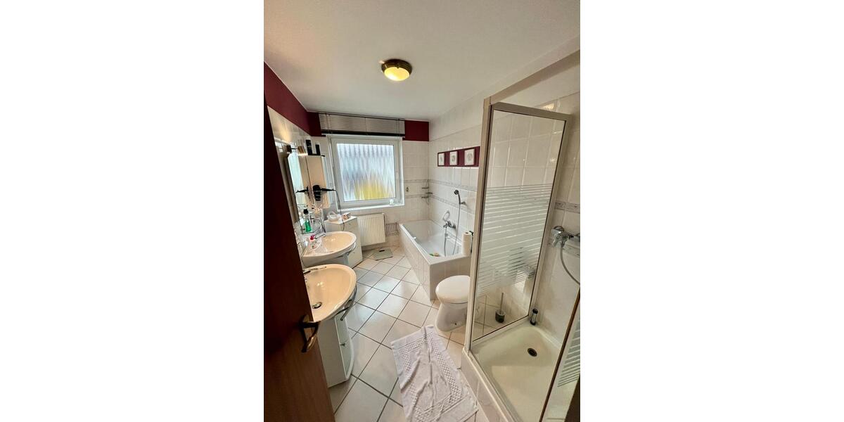 Reihenhaus Wunstorf - 6 Zimmer, 144 m&sup2;, 325.000&euro; | Angebot:26551045