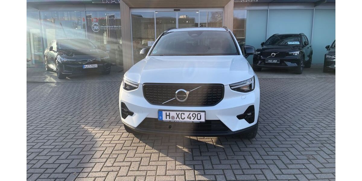 Volvo XC40 8.000 km 44.300 &euro; Hannover 30179