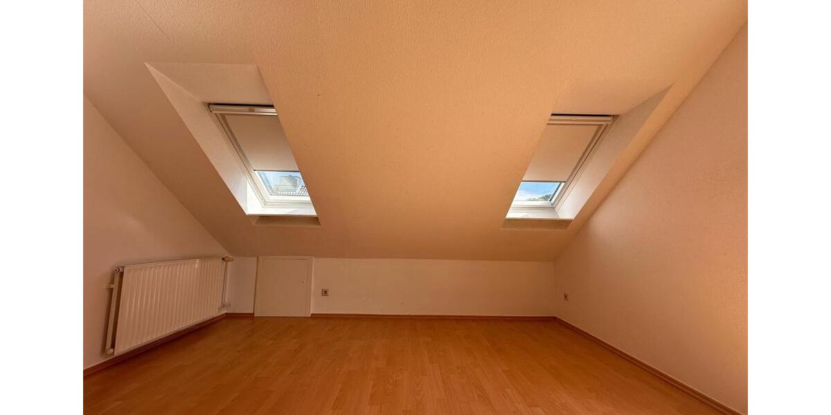 Etagenwohnung Bad Nenndorf - 2 Zimmer, 67 m&sup2;, 670&euro; | Angebot:25012501