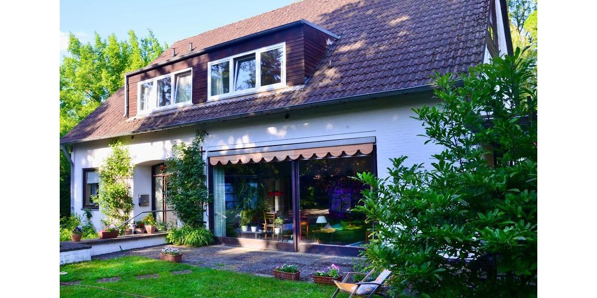 Einfamilienhaus Langenhagen - 11 Zimmer, 357 m&sup2;, 790.000&euro; | Angebot:26711161