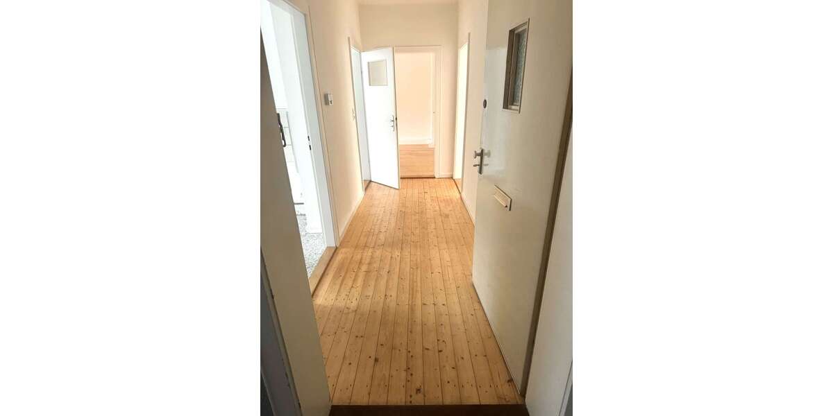Etagenwohnung Hannover Stöcken - 2 Zimmer, 75 m&sup2;, 825&euro; | Angebot:26799643