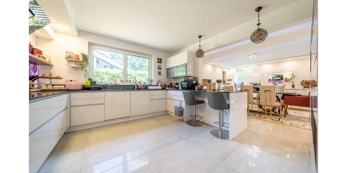 Einfamilienhaus Hannover / Isernhagen-Süd Isernhagen-Süd - 6 Zimmer, 242 m&sup2;, 2.050.000&euro; | Angebot:25731240