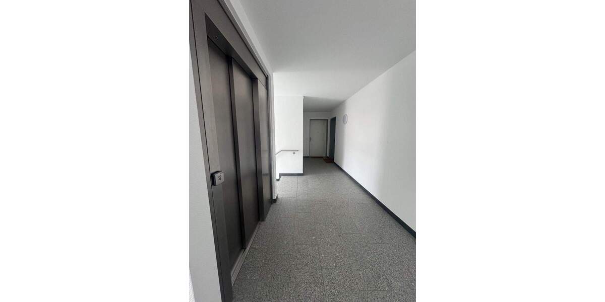 Gewerbeobjekt Hannover Südstadt - 1 Zimmer, 380 m&sup2;, 6.700&euro; | Angebot:26300926