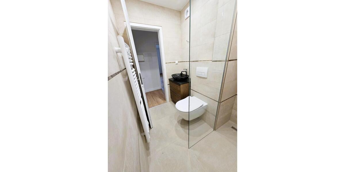 Helle, renovierte 3-Zi.-Wohnung mit Balkon im Altwarmbüchen 3 zimmer