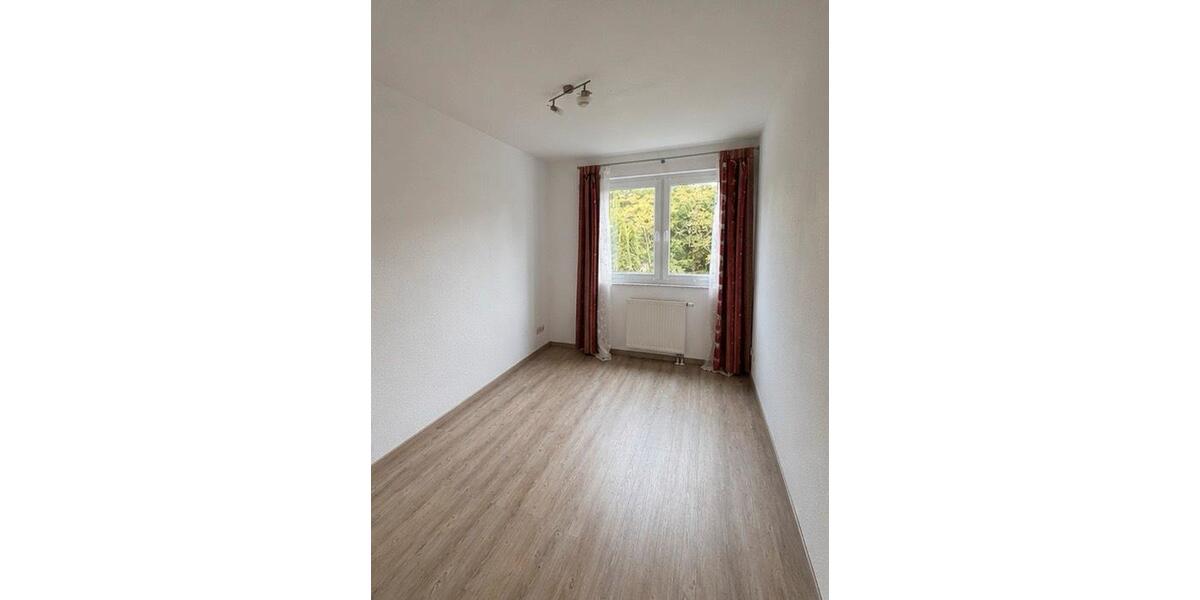 Reihenhaus Wunstorf - 6 Zimmer, 142 m&sup2;, 449.900&euro; | Angebot:26745276