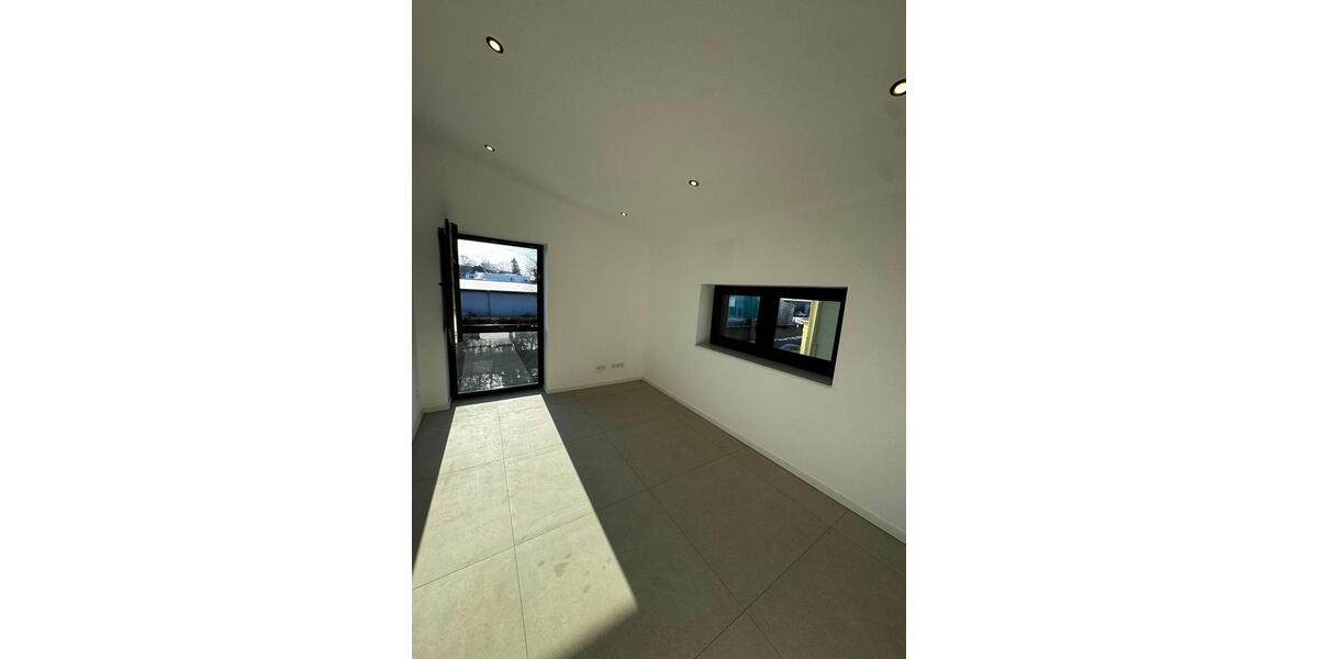 Terrassenwohnung Langenhagen - 4 Zimmer, 140 m&sup2;, 1.800&euro; | Angebot:25282433