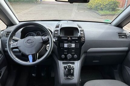 Opel Zafira 241.000 km 2.500 &euro; Hannover 30177