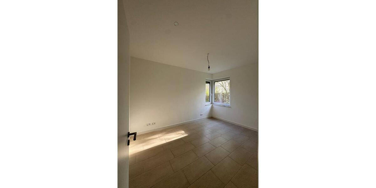 Erdgeschoßwohnung Garbsen Berenbostel - 3 Zimmer, 88 m&sup2;, 1.100&euro; | Angebot:26214810