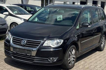 VW Touran 294.397 km 2.999 &euro; Neustadt 31535