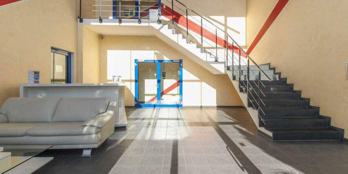 Moderne und sehr gepflegte Büro- und Produktionsimmobilie in beliebter Gewerbelage von Hildesheim zimmer