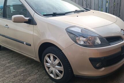 Renault Clio 102.734 km 1.950 &euro; Hannover 30453