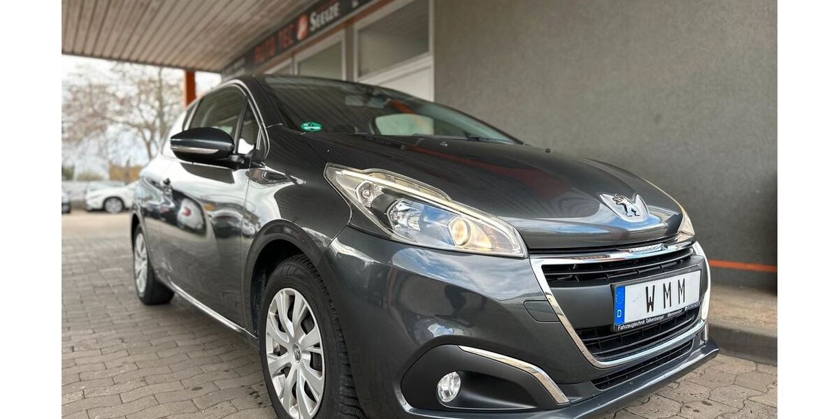 Peugeot 208 100.300 km 4.499 &euro; Seelze 30926