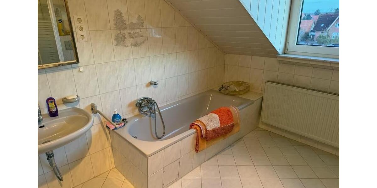 Dachgeschoßwohnung Neustadt am Rübenberge - 4 Zimmer, 96 m&sup2;, 154.700&euro; | Angebot:26101965