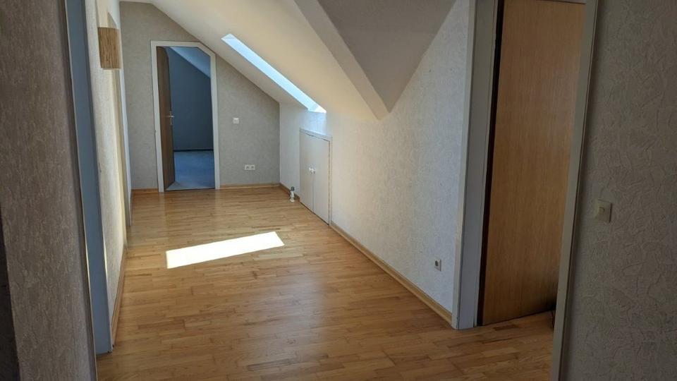 Einfamilienhaus Barsinghausen - 9 Zimmer, 210 m&sup2;, 459.000&euro; | Angebot:26431963