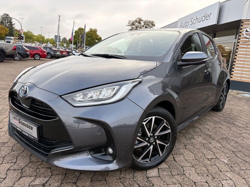 Toyota Yaris 21.300 km 20.990 € Hildesheim 31137