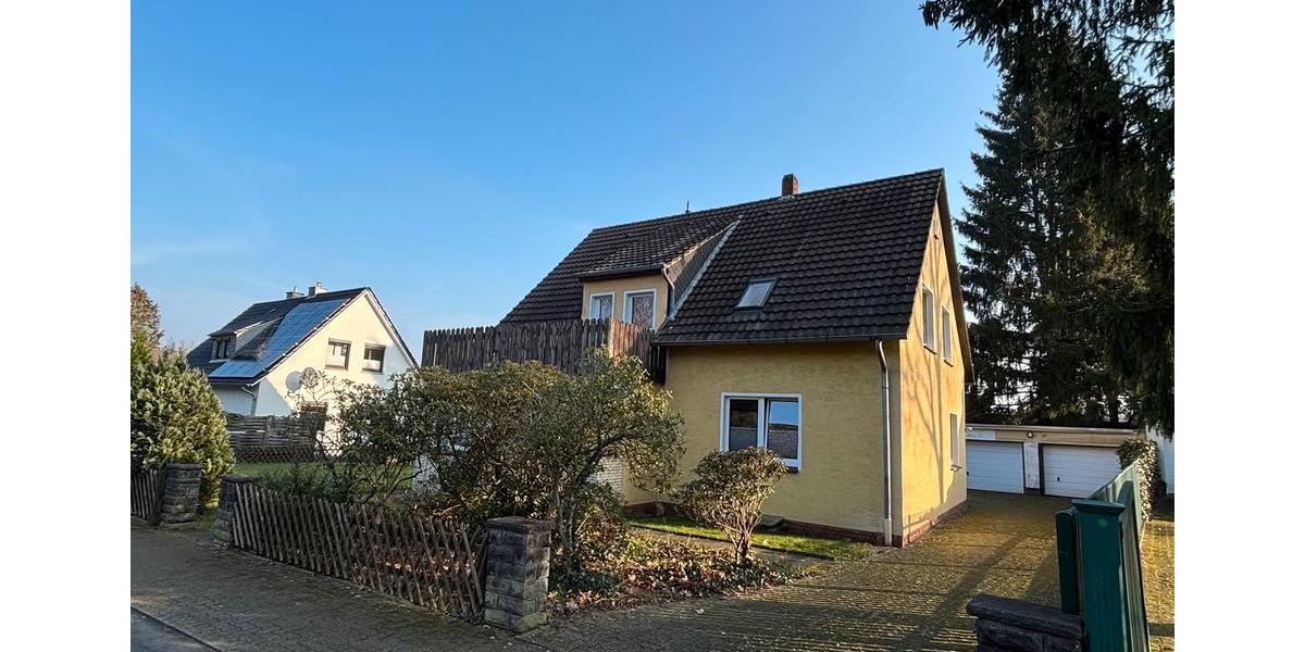 Großzügiges Einfamilienhaus mit Balkon in Poggenhagen 6 zimmer