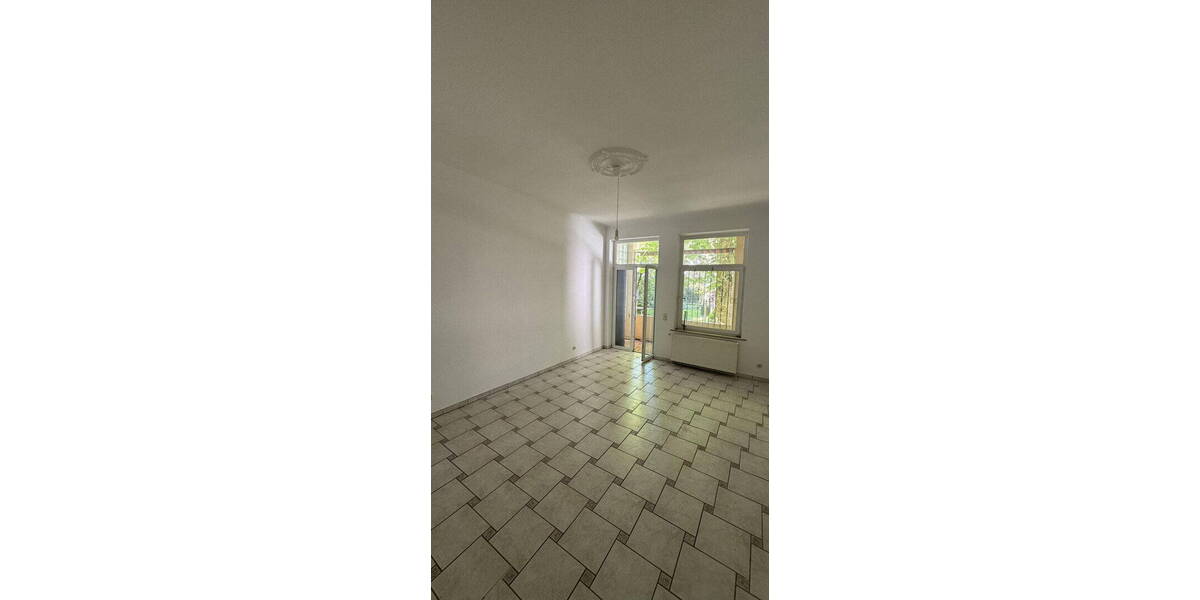 Etagenwohnung Hannover List - 6 Zimmer, 160 m&sup2;, 1.750&euro; | Angebot:26402150