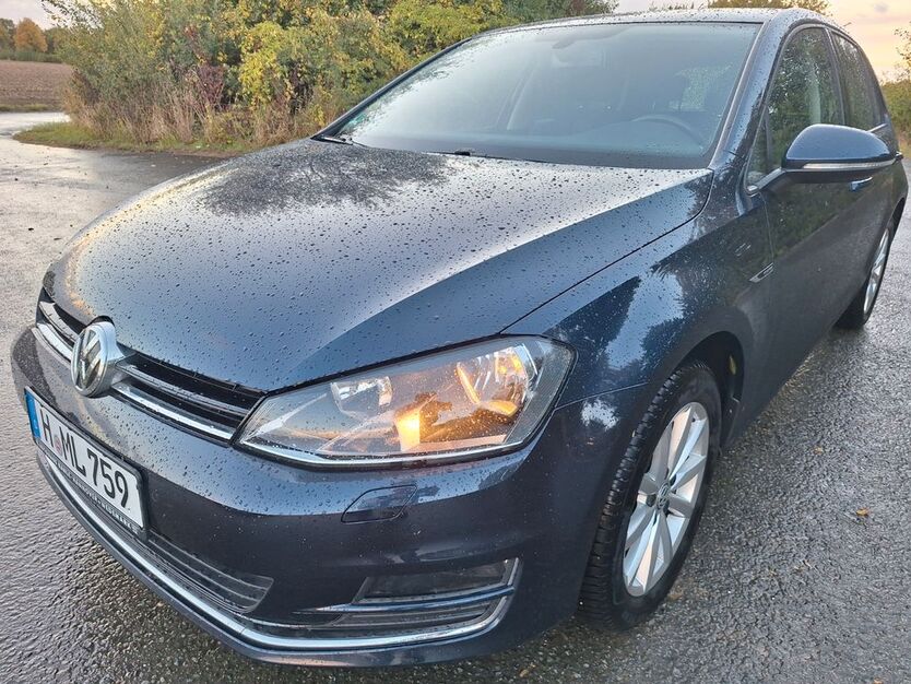VW Golf 61.000 km 10.550 € Hüpede 30982