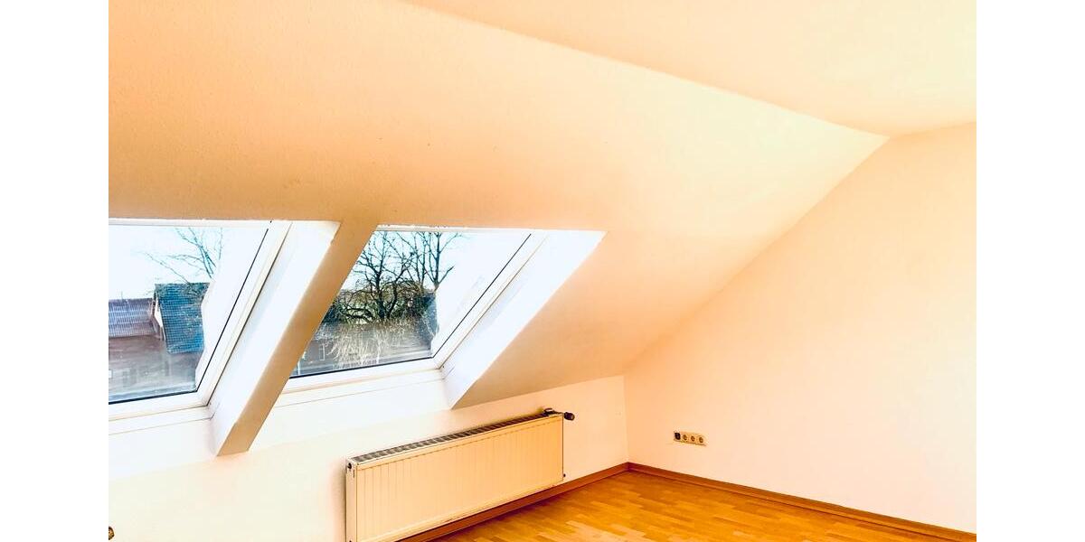 Dachgeschoßwohnung Isernhagen - 3 Zimmer, 90 m&sup2;, 540&euro; | Angebot:26321689