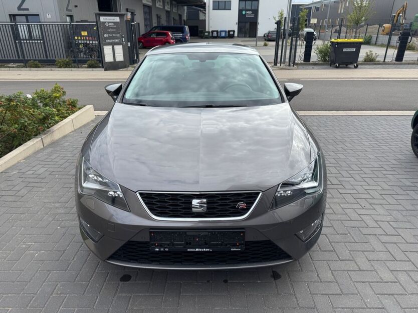 Seat Leon 80.600 km 12.300 € Barsinghausen 30890