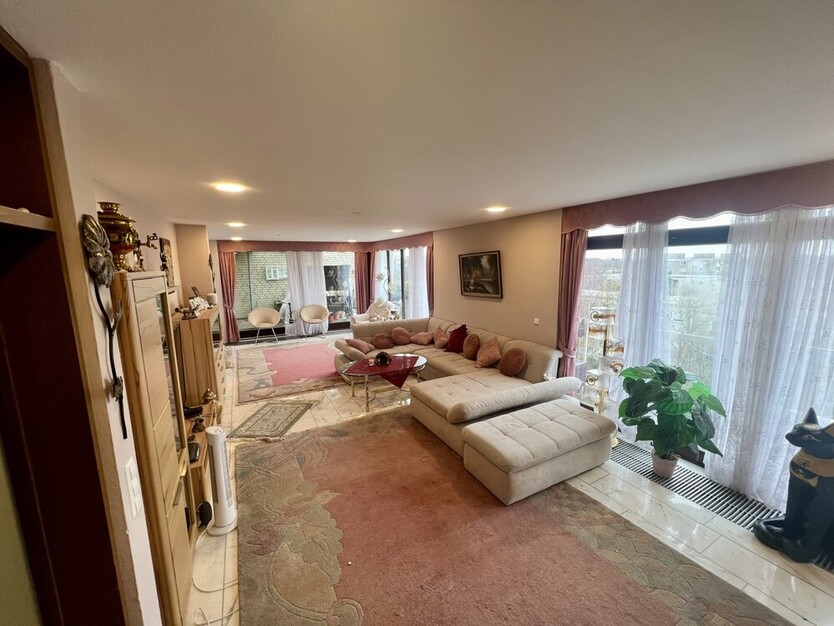 REDUZIERT! Saniertes Penthouse in Laatzen – 3-Zimmer-Traumwohnung mit Balkon & Fahrstuhl! 3 zimmer