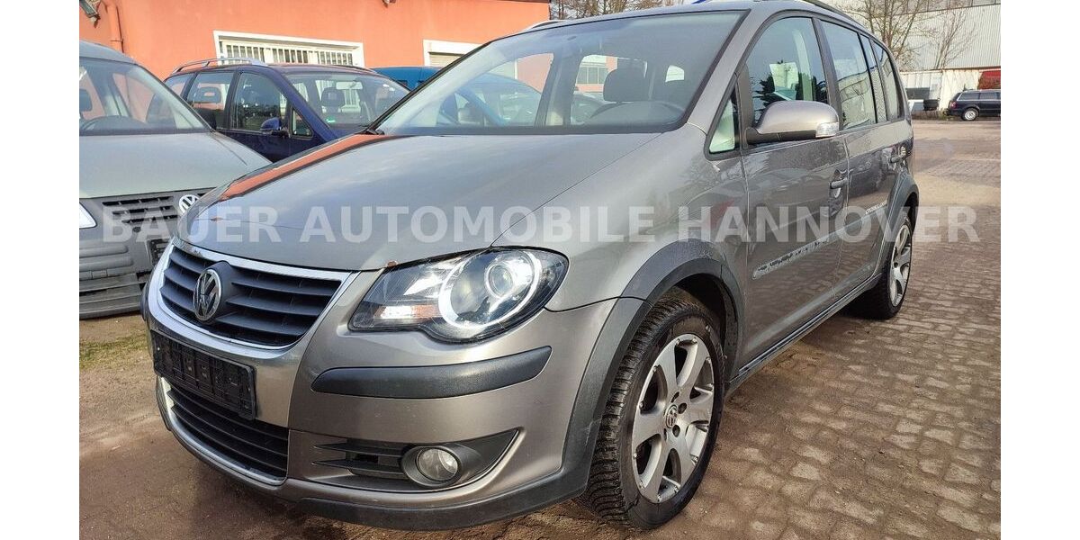 VW Touran 179.819 km 4.699 € Hannover 30419