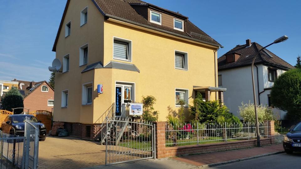 2 freie Zimmer in gemütlicher 3er-WG – je 20qm – sofort verfügbar 1 zimmer