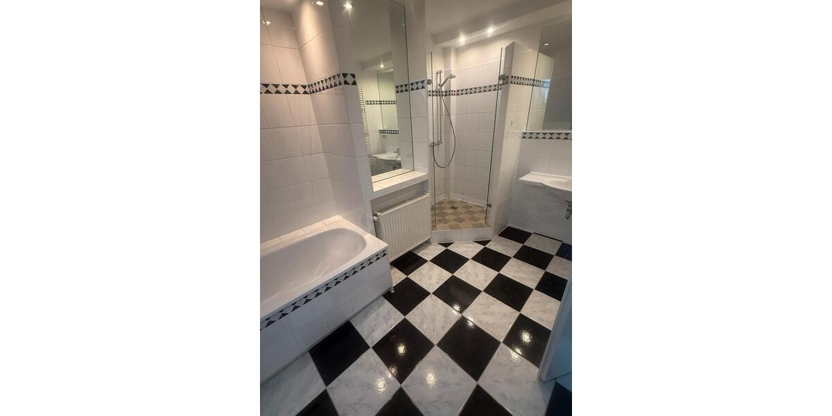 Einfamilienhaus Hannover Buchholz-Kleefeld - 4 Zimmer, 180 m&sup2;, 1.950&euro; | Angebot:25131400