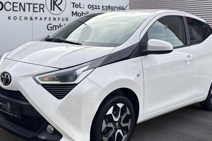 Toyota Aygo (X) 54.500 km 10.790 &euro; Seelze 30926