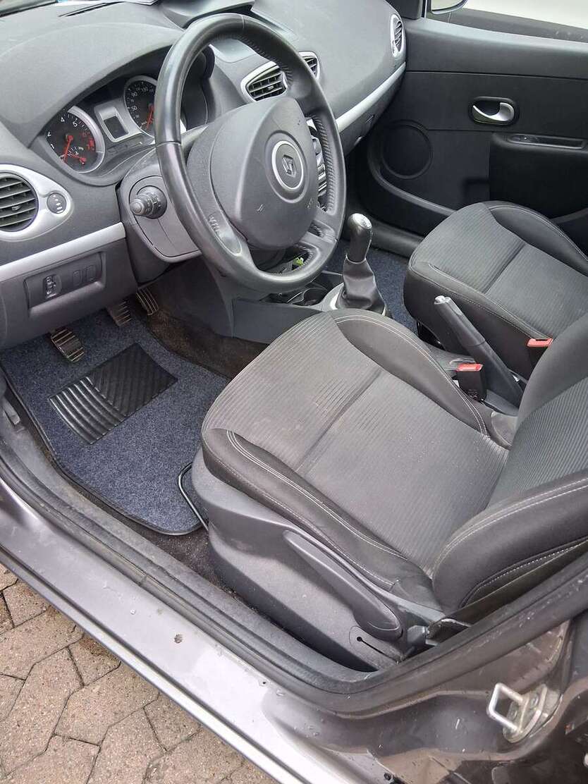Renault Clio 147.000 km 3.650 € Hannover 30627