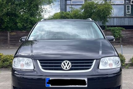 VW Touran 228.000 km 2.200 &euro; Hannover 30163