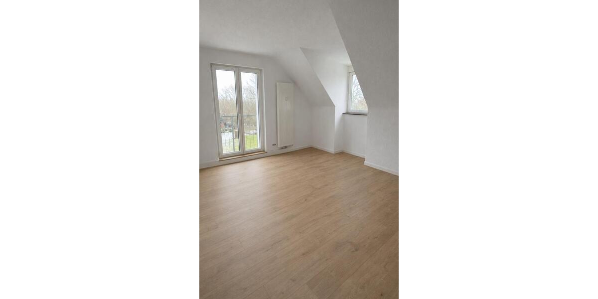 Dachgeschoßwohnung Pattensen - 3.5 Zimmer, 89 m&sup2;, 1.065&euro; | Angebot:26349682