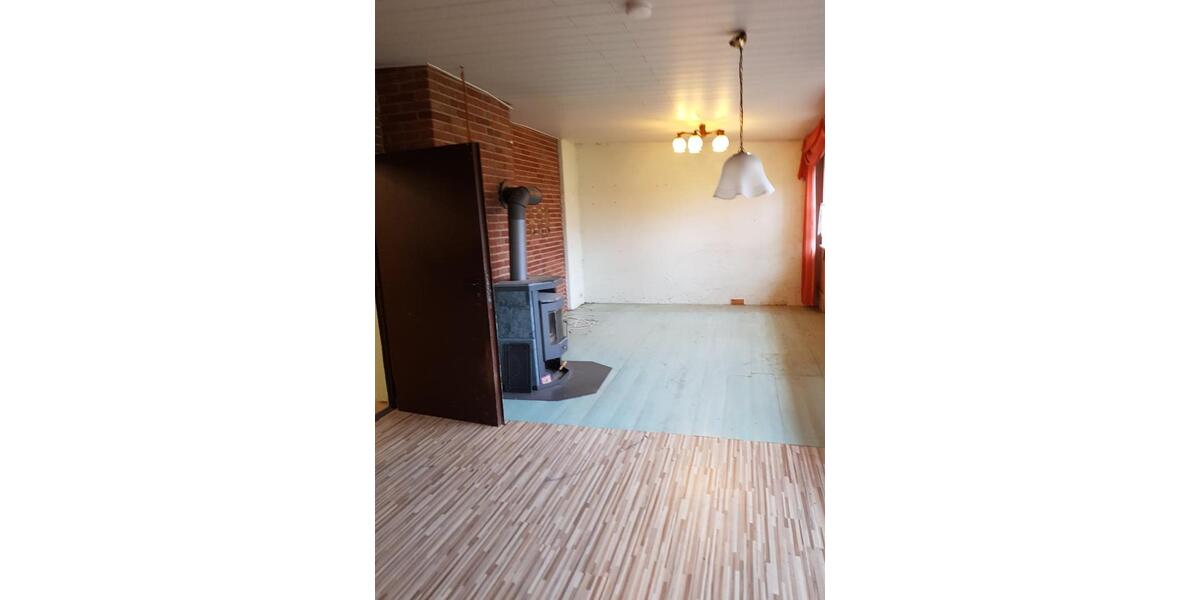 Einfamilienhaus Neustadt am Rübenberge - 12 Zimmer, 250 m&sup2;, 2.125&euro; | Angebot:24224642