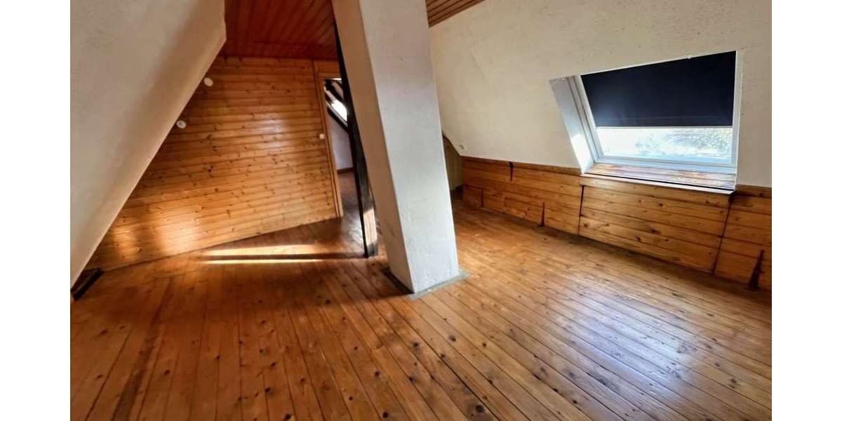 Großzügiges Wohnhaus mit Traumgarten - Zweifamilienhaus Harsum Harsum | Angebot:24494087