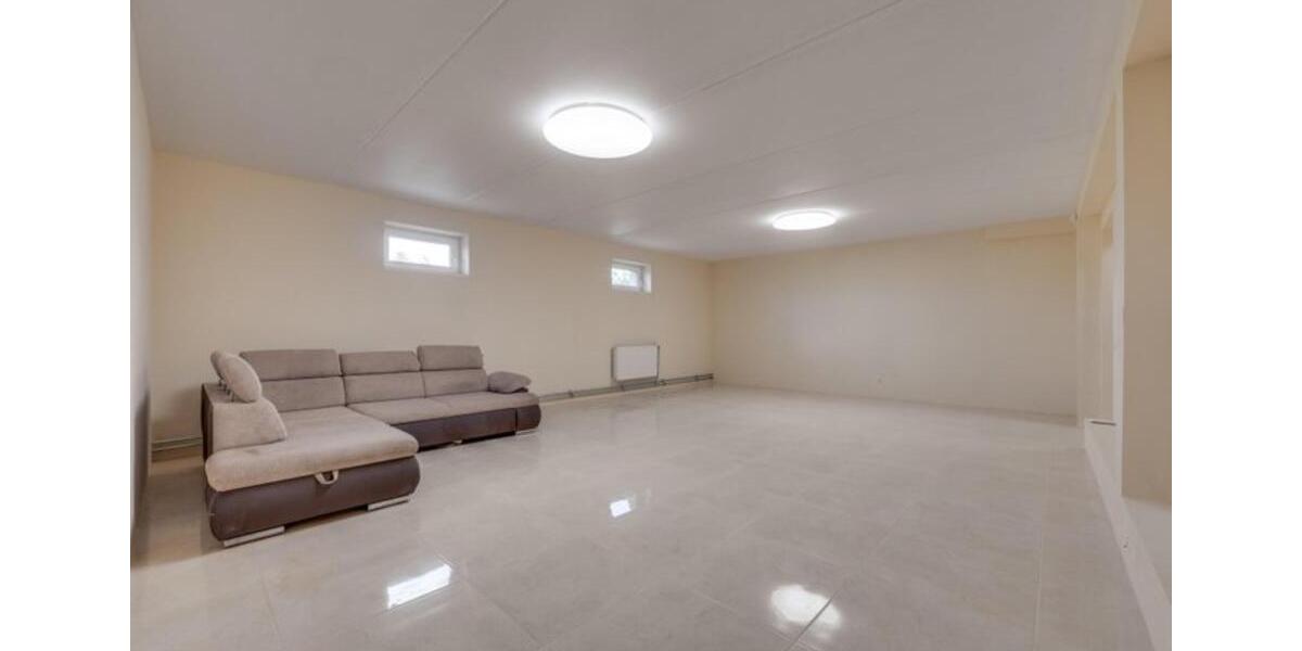 Einfamilienhaus Burgwedel - 4 Zimmer, 282 m&sup2;, 1.950&euro; | Angebot:25083624