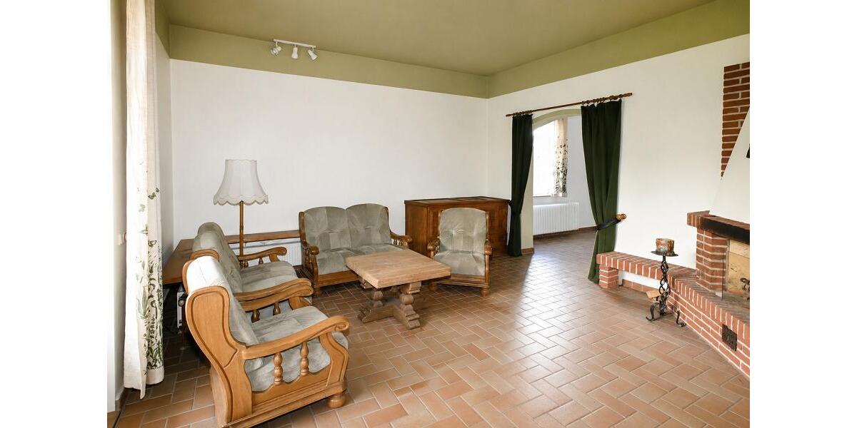 Einfamilienhaus Langenhagen Engelbostel - 8 Zimmer, 355 m&sup2;, 2.200&euro; | Angebot:26662248