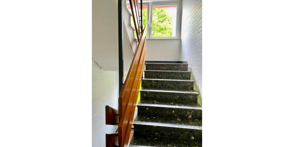 Ruhig gelegene 3-Zi-Whg mit Südbalkon 3 zimmer