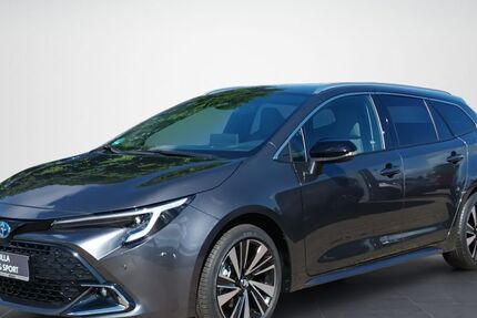 Toyota Corolla 10.500 km 32.490 &euro; Garbsen 30827